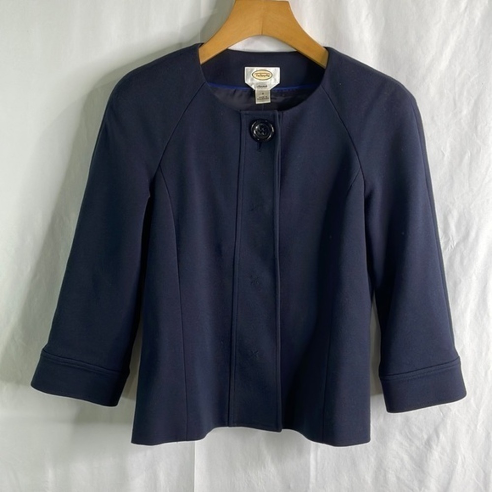 Talbots navy blue rounded shoulder three-quarter sleeve, belted, knit blazer